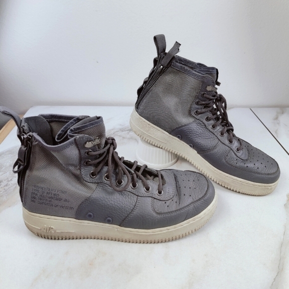 Nike Men's SF Air Force 1 Mid Dark Gray Basketball Shoes Sneakers, Sz 9 - Picture 2 of 9